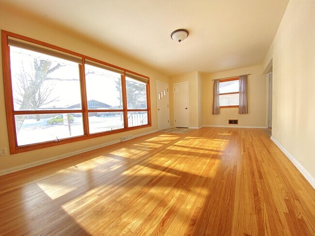 Building Photo - 1877 22nd St NW