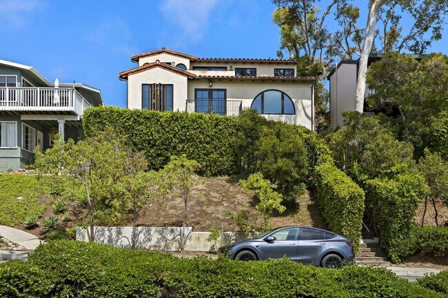 Building Photo - 1609 S Ola Vista