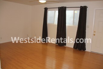 Living room - 2010 Pacific Ave