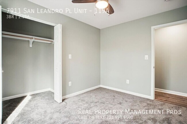 Building Photo - 7911 San Leandro Pl