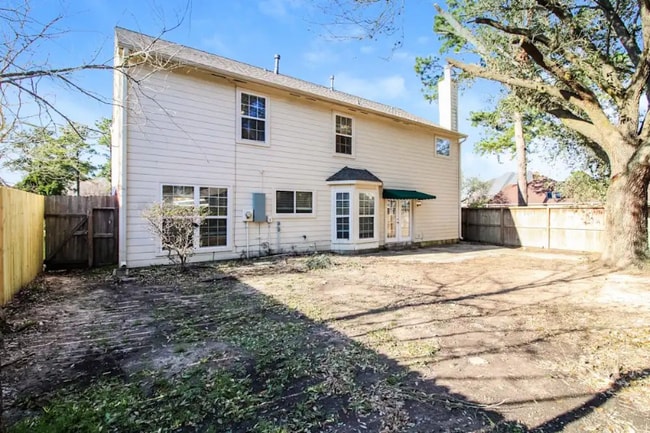 Building Photo - 16203 Mission Falls Dr