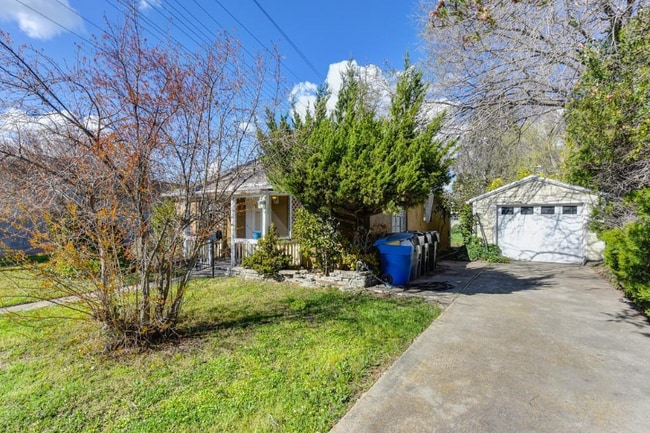 Primary Photo - 3941 Dry Creek Rd