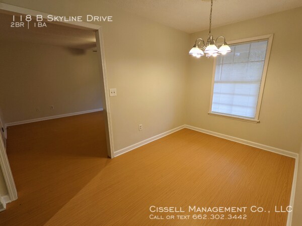 Building Photo - 118B Skyline Dr.