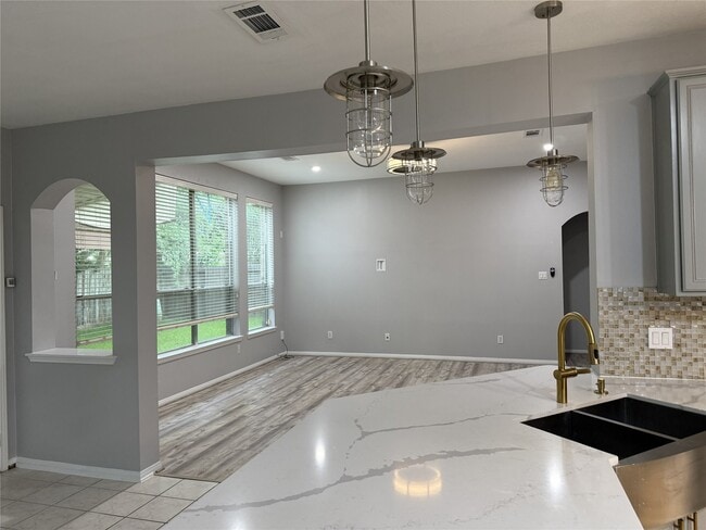 Building Photo - 1134 Evandale Ln