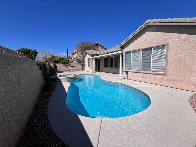 Building Photo - SUMMERLIN SINGLE STORY FOUR BEDROOM THREE ...