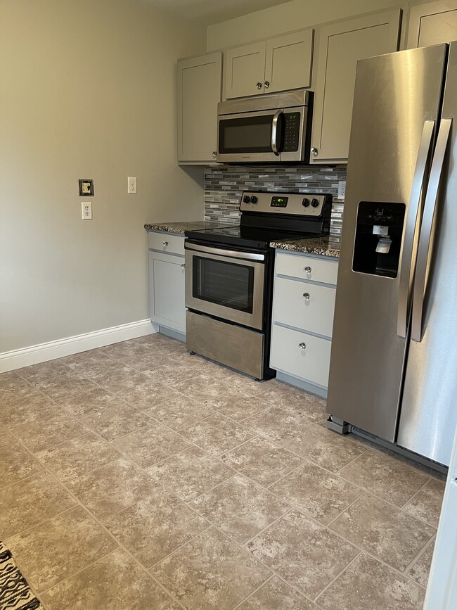 Building Photo - 4202 N Devon Ln