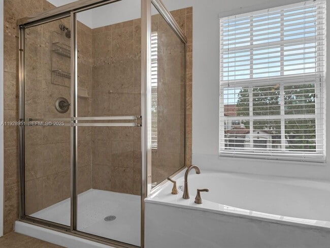 Building Photo - 9719 Darlington Pl