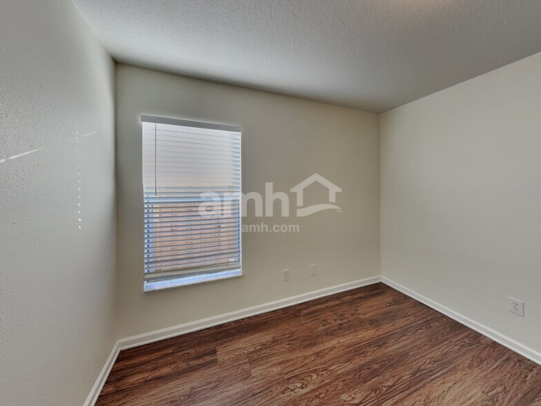 Building Photo - 13244 Early Run Ln