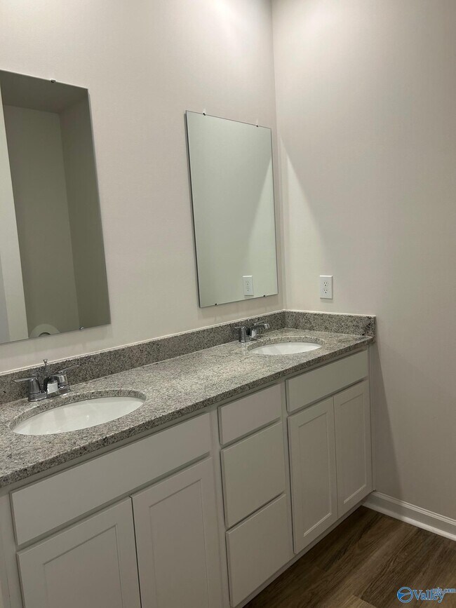 Building Photo - 3405 Cool Spgs Ave SW