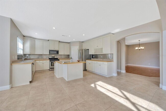 Building Photo - 16323 Bridgewalk Dr