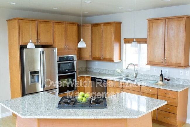 Building Photo - 16439 Mills Park Cir