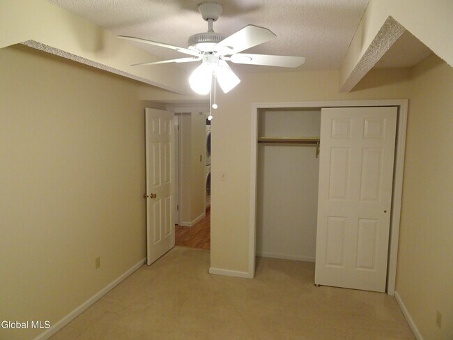 Building Photo - 4007 Chaucer Pl