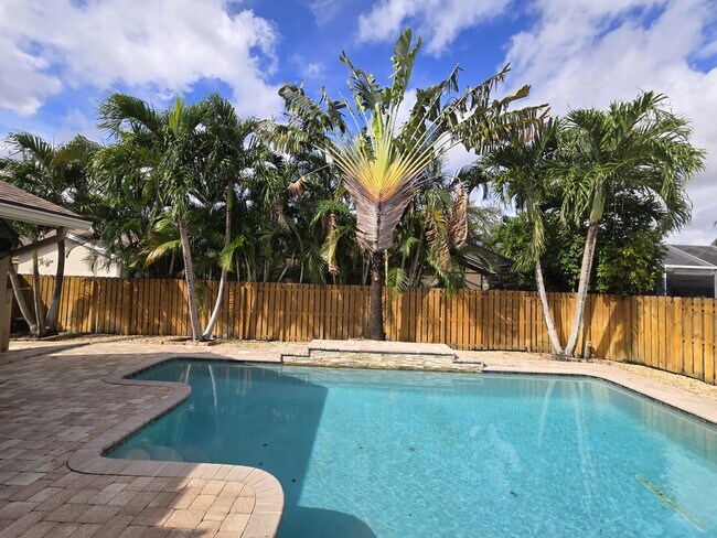 Building Photo - 9831 NW 53rd Ct