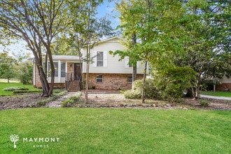 Building Photo - 4405 Englewood Rd