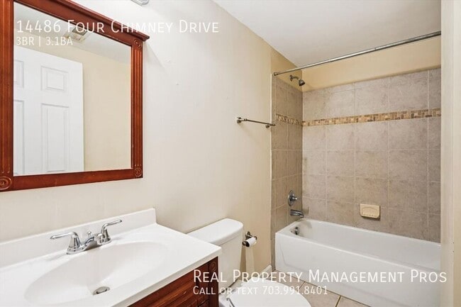 Building Photo - 14486 Four Chimney Dr