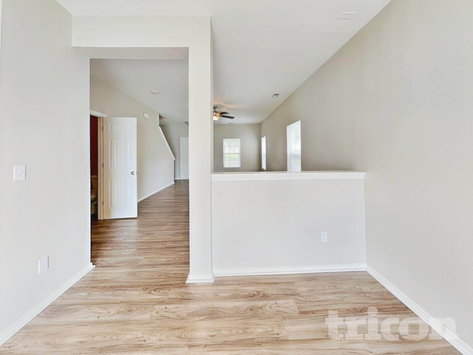 Building Photo - 969 Willow Creek Dr