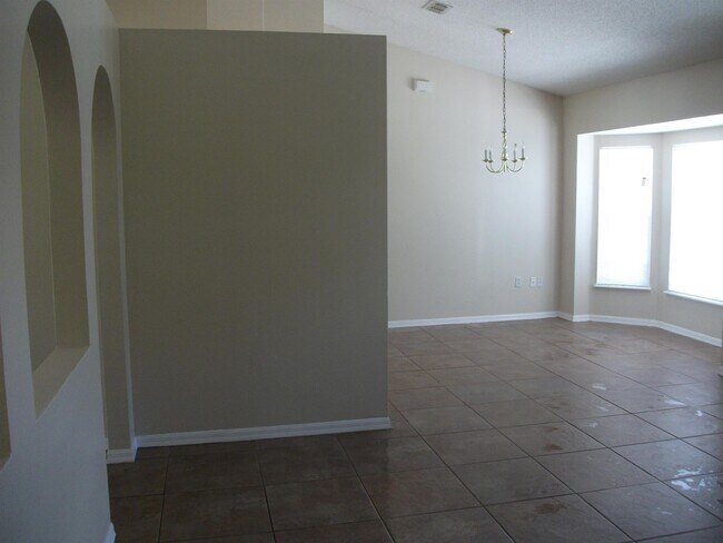 Building Photo - 221 Cobalt Dr