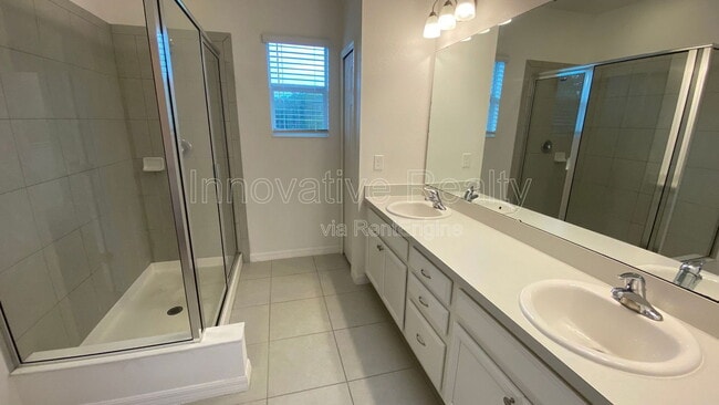 Building Photo - 6952 Tussilago Way