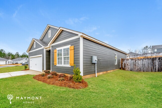 Building Photo - Stunning 4 Bedroom Home