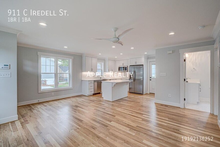 Building Photo - 911 Iredell St