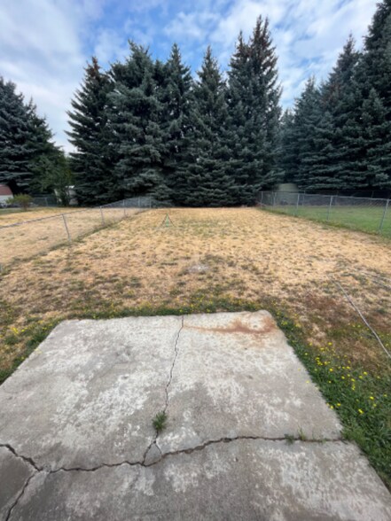 Building Photo - 7067 Heritage St