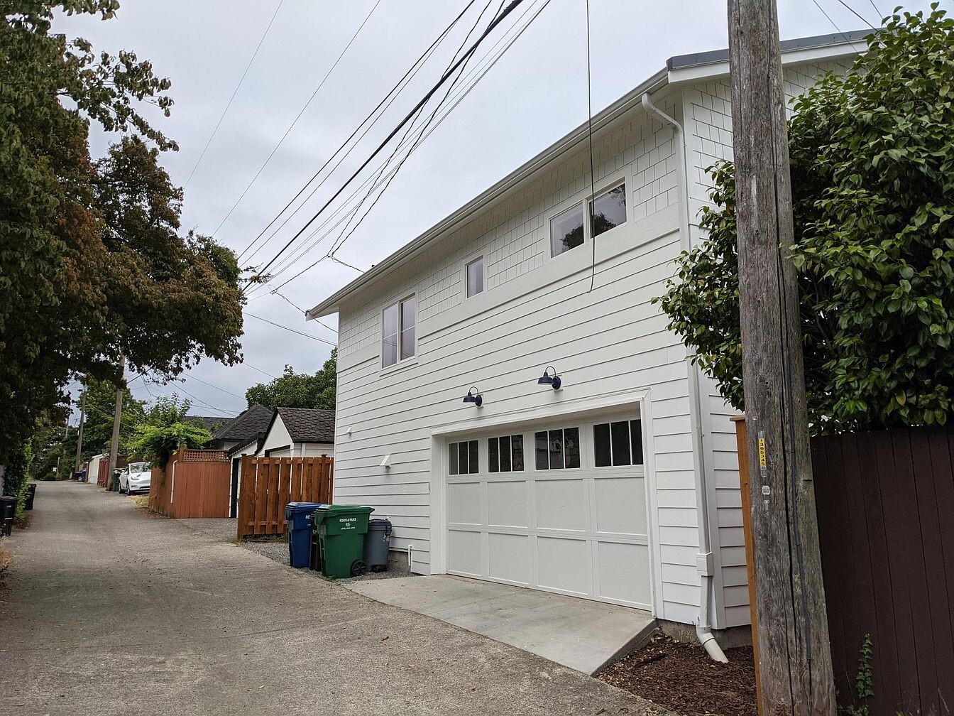 Quiet Alley - 3240 29th Ave W