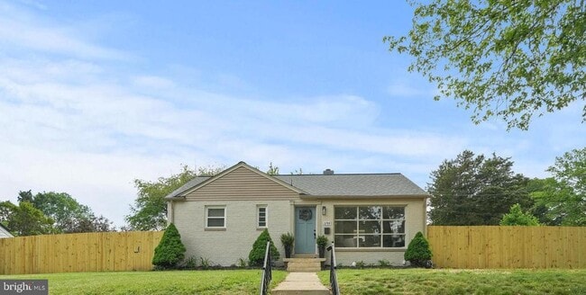Primary Photo - 3706 Carey St