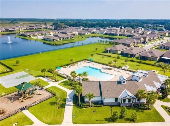 Building Photo - Single family house in Lake Nona! Gate community & A rated school within 2 mins and lots of ameni...