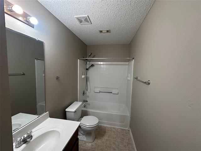 Building Photo - 7117 Bountiful Grove Dr