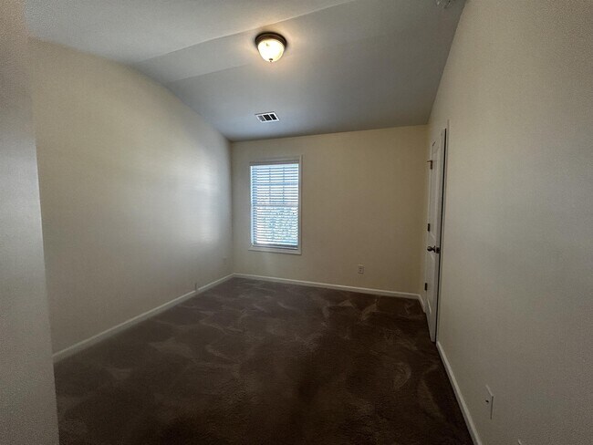 Building Photo - 1047 Haley Woods Ct
