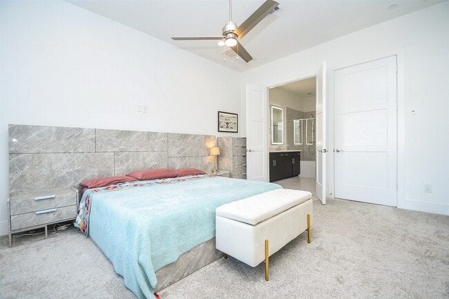 Building Photo - 2412 Canal St