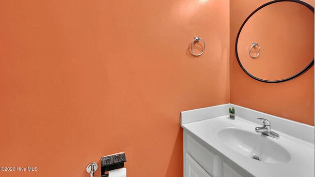 Building Photo - Lease to Own