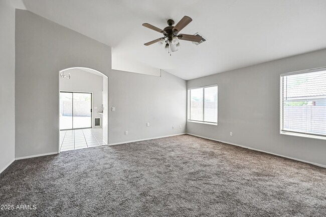 Building Photo - 351 N Wildrose
