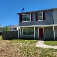 Building Photo - Spacious 3 Bedroom house for Rent !!!