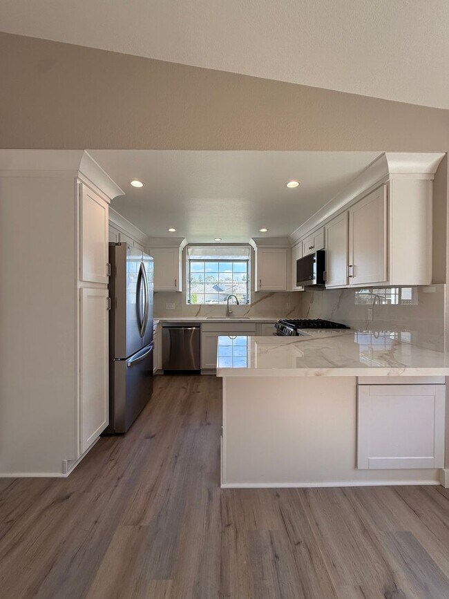 Building Photo - Completely Remodeled Home