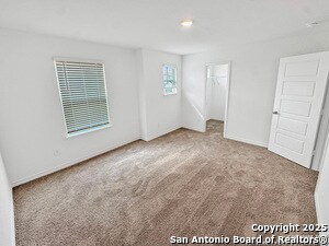 Building Photo - 863 Bluegrass Pt