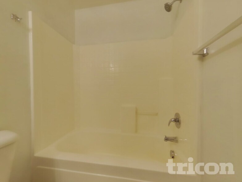 Building Photo - 12367 W Turney Ave