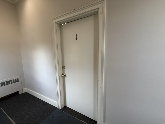 Building Photo - 21 VT-121