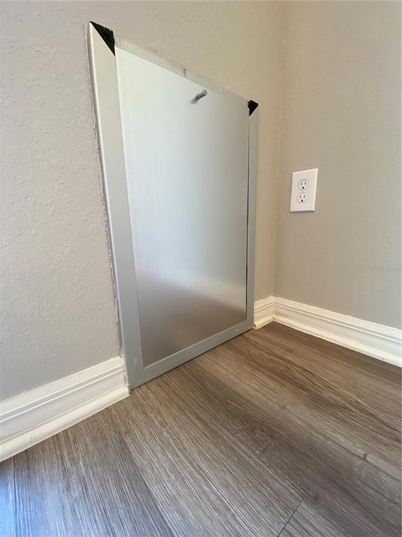 Building Photo - 217 Cascara Ln