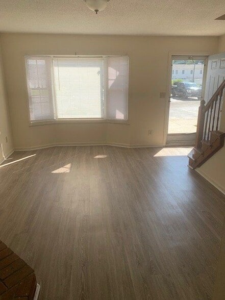 Building Photo - 344 Haven Dr