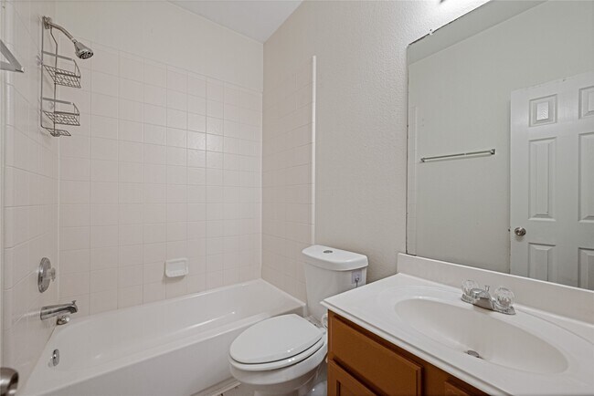 Building Photo - 21314 Bella Flora Ct