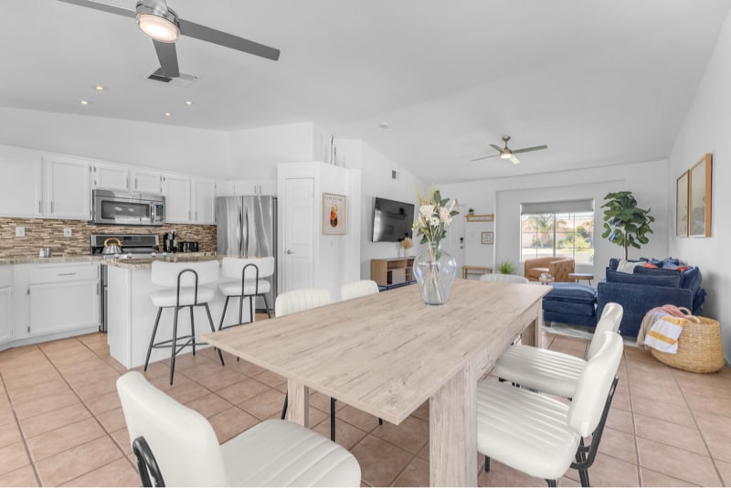 Building Photo - 79200 Violet Ct