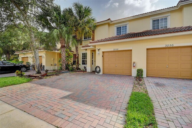 Building Photo - 3258 NW 32nd Terrace