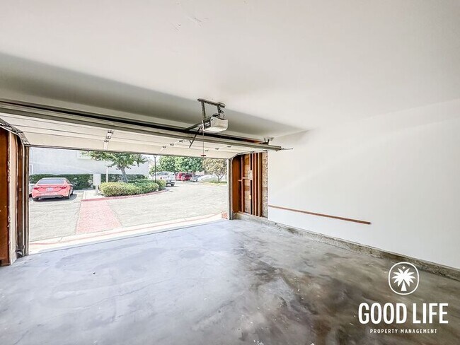 Building Photo - 4026 Caminito Menor
