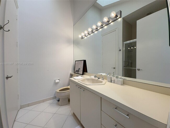 Building Photo - 2538 Windsor Way Ct