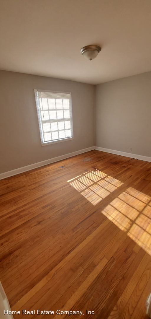 Building Photo - 2 br, 1 bath House - 1775 E. Sprague Street