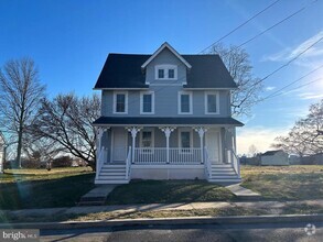 Building Photo - 636 Hodgson St