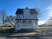 Building Photo - 636 Hodgson St