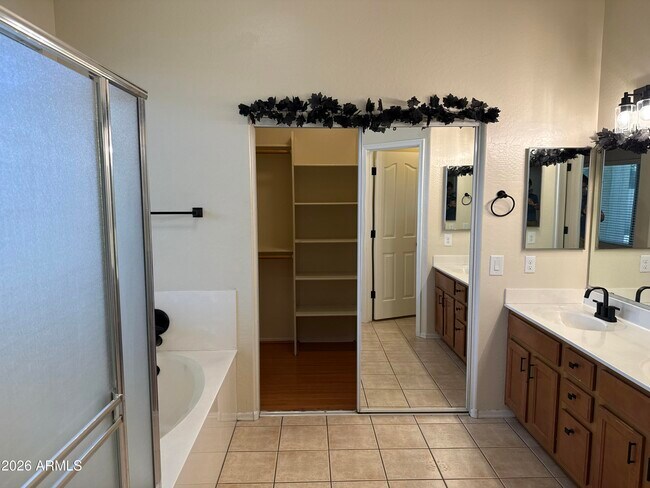Building Photo - 9630 W Reno View Dr