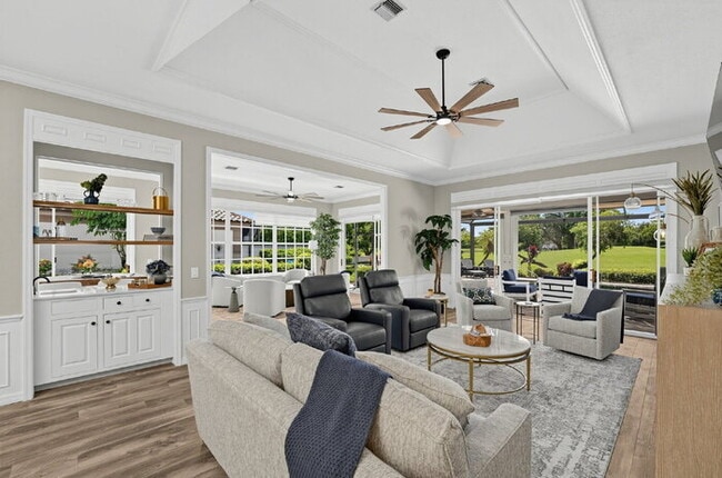 Building Photo - Winter season on the Boca Royale golf course, furnished pool home with club membership